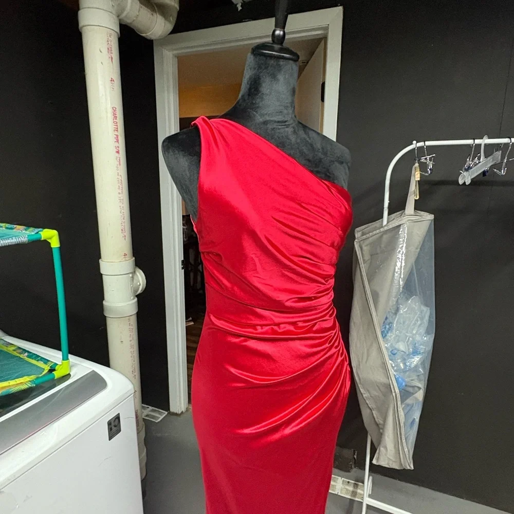 Vintage Red One Shoulder Dress - Picture 3 of 5